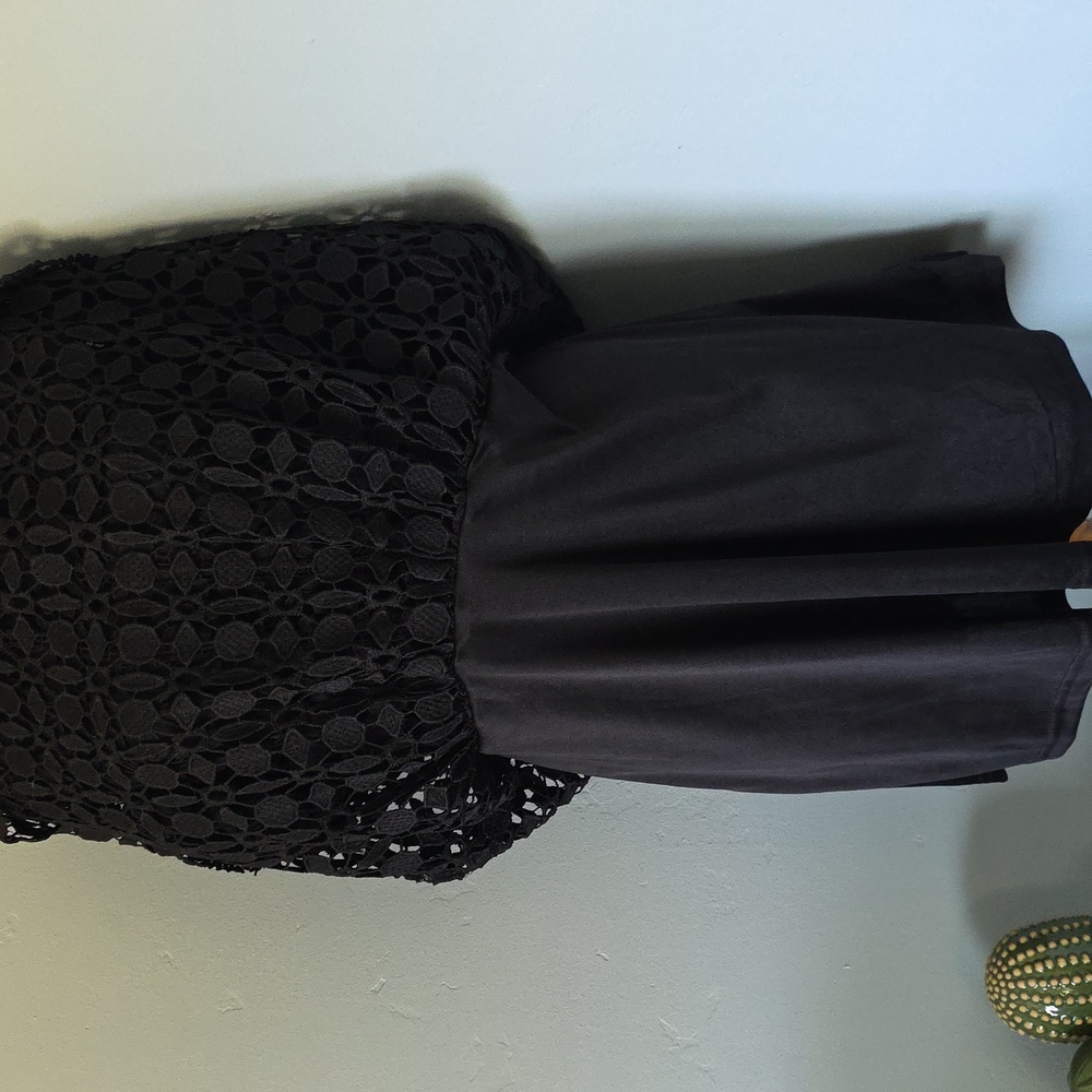 Black Dress - Picture 9 of 9